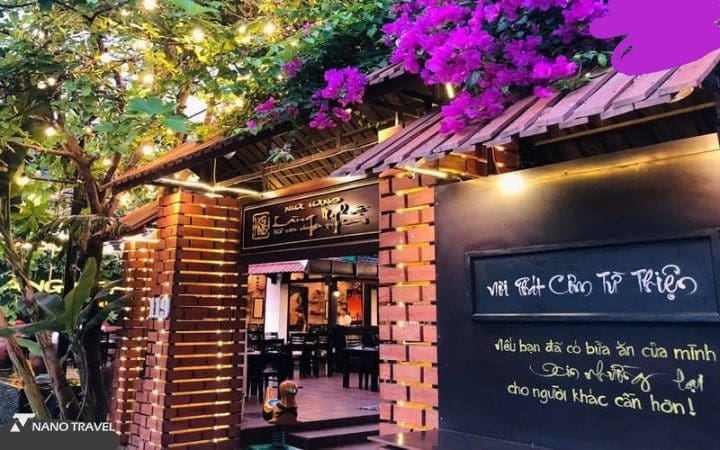 Đến nhà hàng Làng Nghệ thưởng thức ẩm thực dân giả