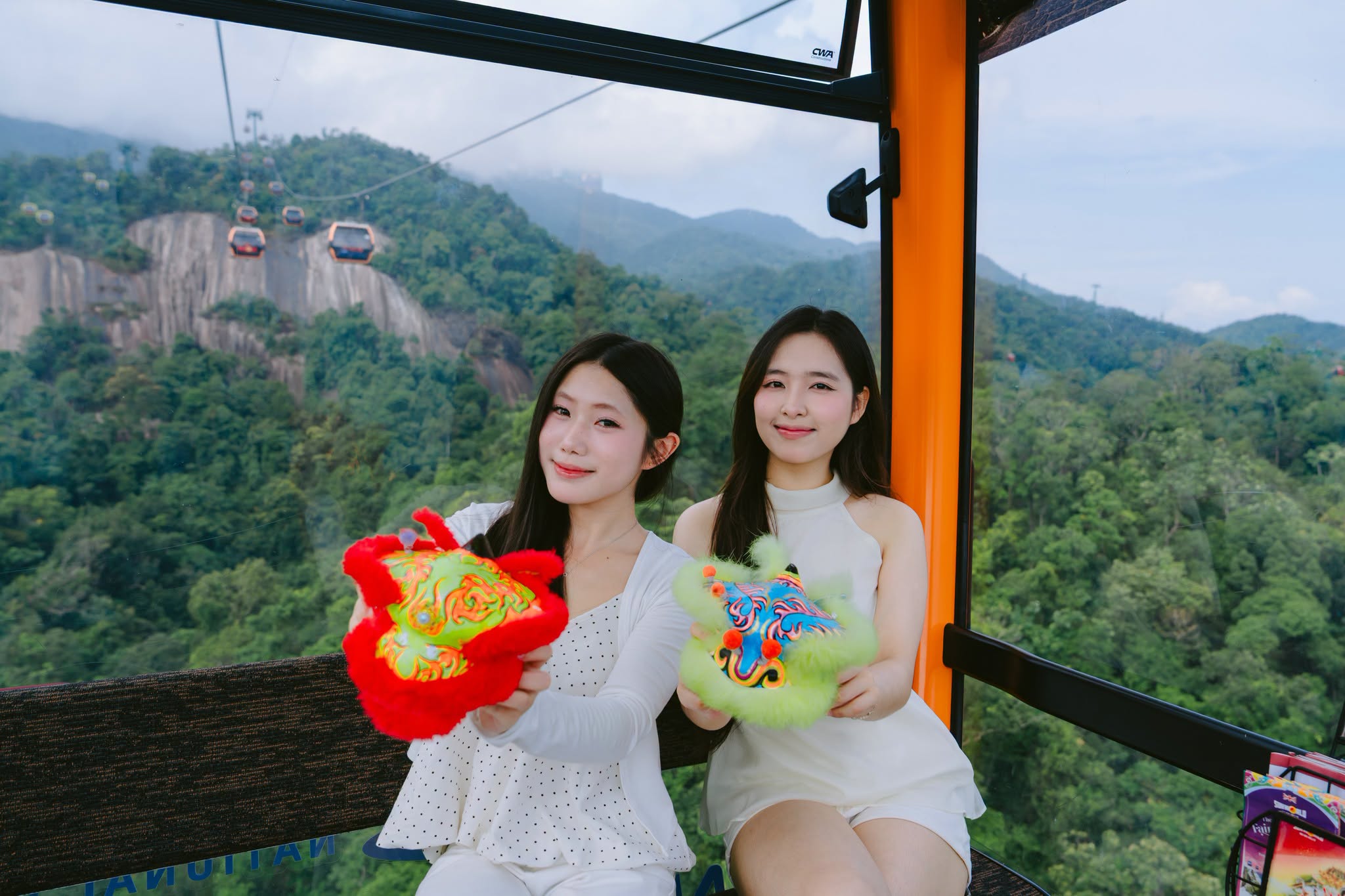 Trung Thu ở Bà Nà Hills: “Xin một vé về tuổi thơ” cùng Lân Sư Rồng
